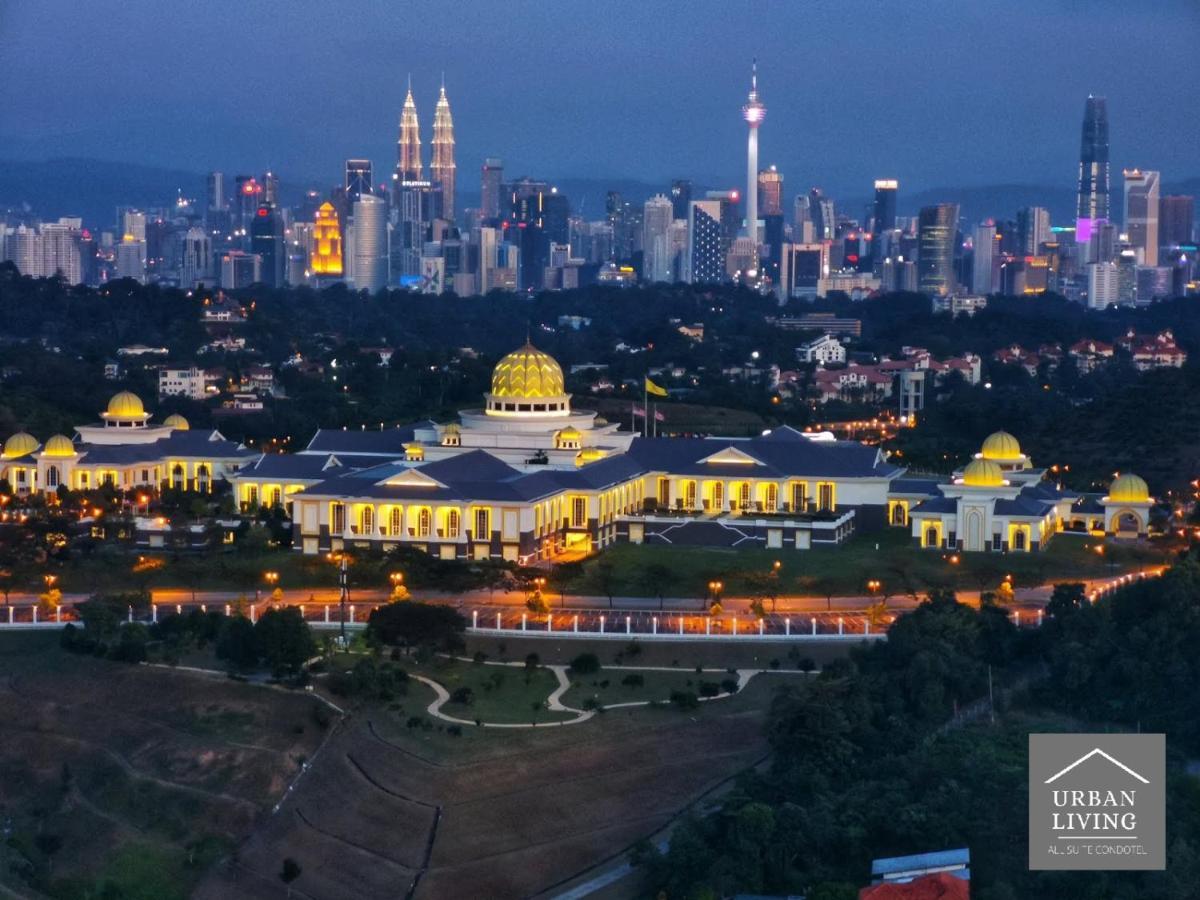 Готель Dorsett Sri Hartamas Kl By Roam Куала-Лумпур Екстер'єр фото
